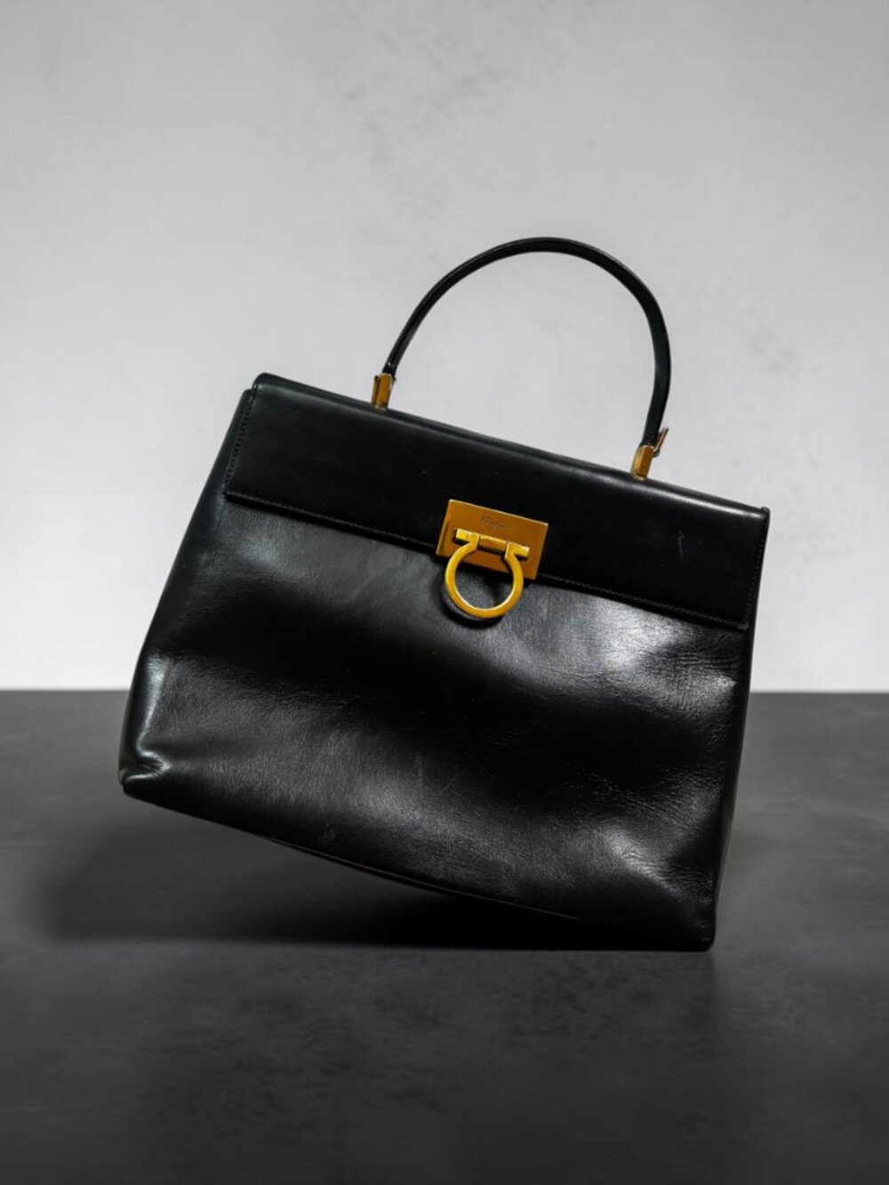 🖤 Salvatore Ferragamo Vintage Leather Top Handle Bag